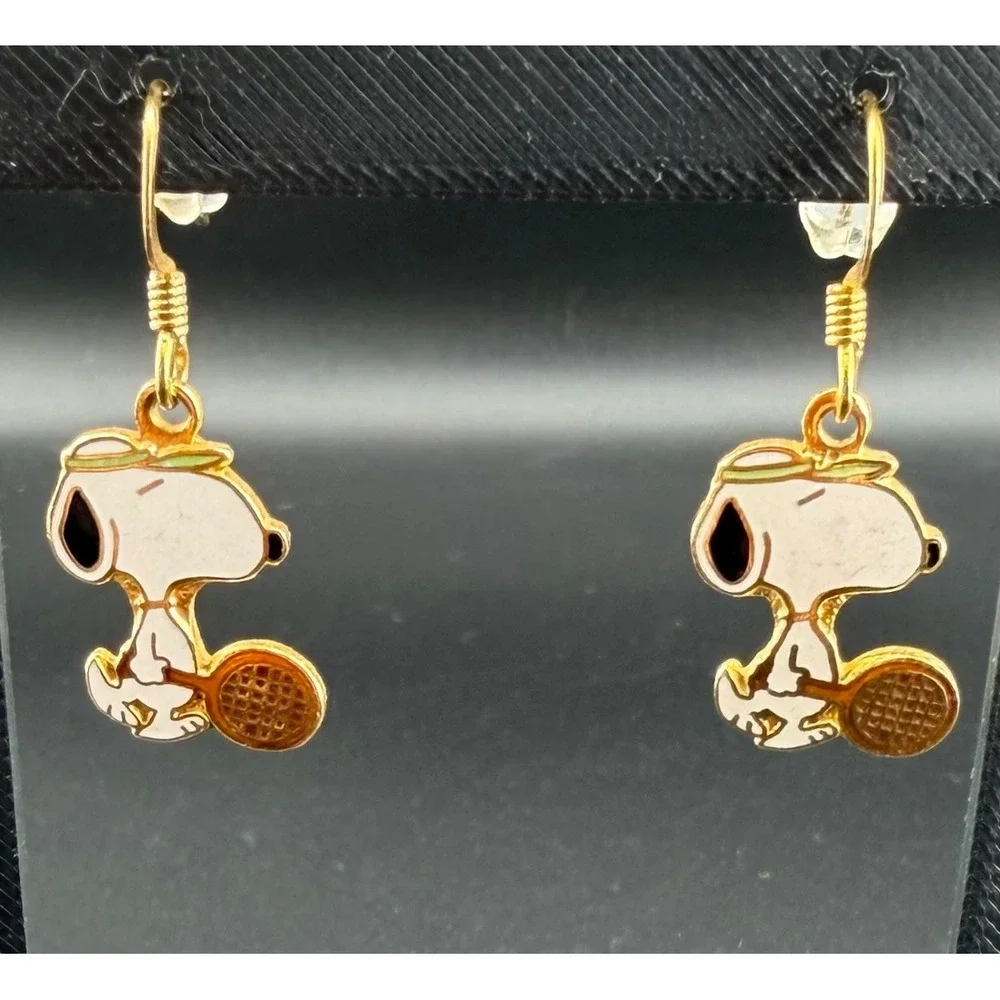Aviva Taiwan Peanuts Snoopy Tennis Earrings Gold Tone Vintage Enamel READ
